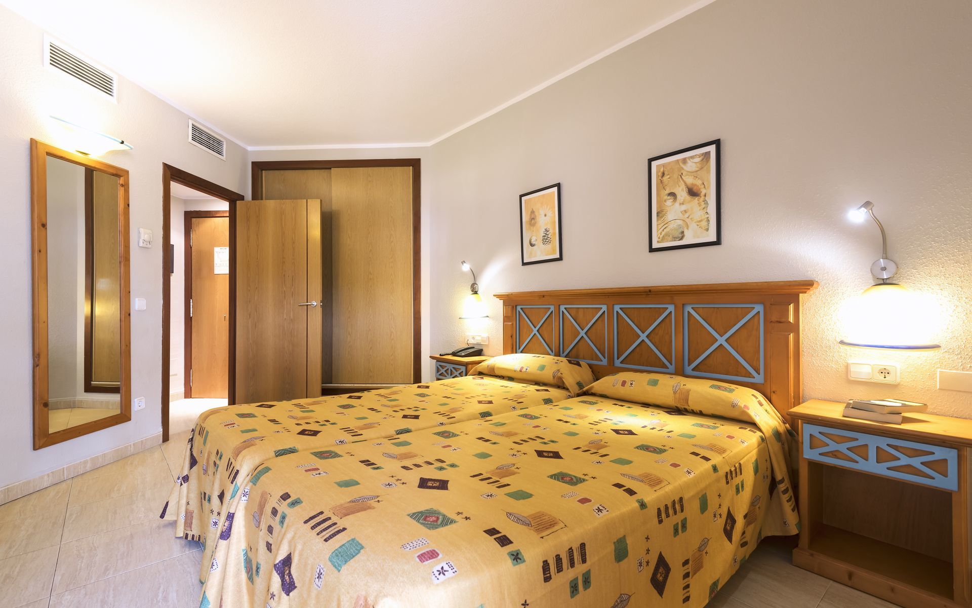 Aparthotel Tropic Garden Santa Eulària des Riu